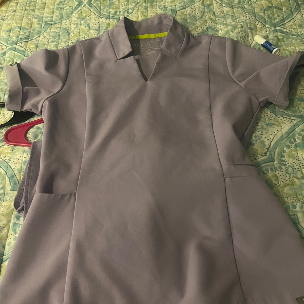 Figs scrubs set